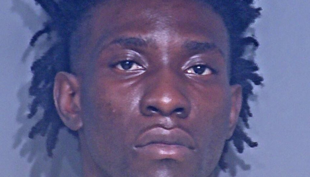 Man Intentionally Set Fire to Gas Station and Waits for Police