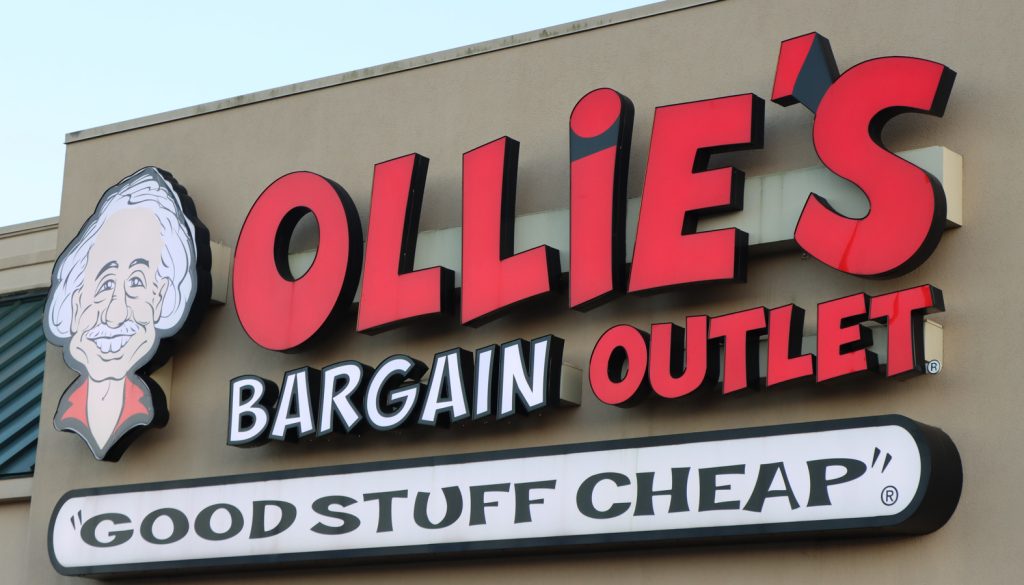 2 New Stores Opening in Foley