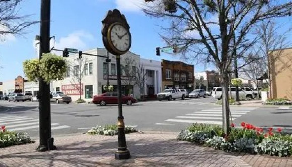 Fairhope Planning Commission Approves Boarding House For Downtown