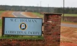 Holeman Correctional Center Visitor Charged with Drugs, Cellphones, Other Crimes