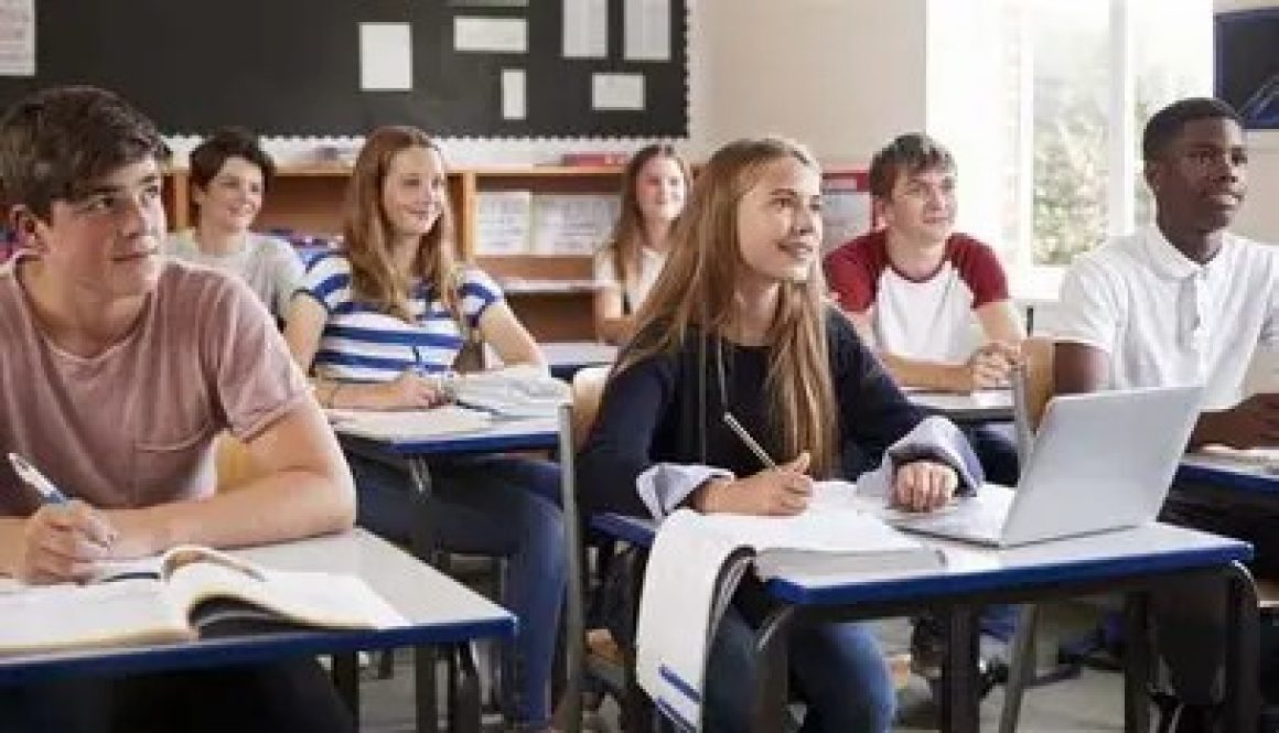 Gov. Ivey Announces Record CHOOSE Act Applications for 2026–27 School Year 