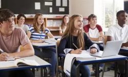 Gov. Ivey Announces Record CHOOSE Act Applications for 2026–27 School Year 