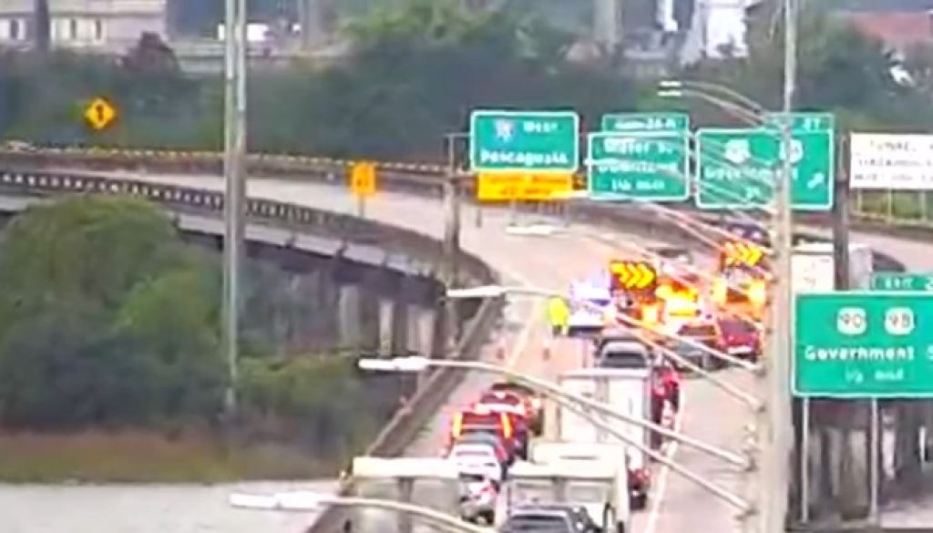 I-10 Traffic Collision Closes Interstate