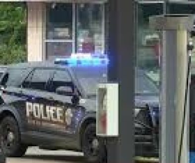 2 Dead-2 Others Shot at Alabama Gas Station