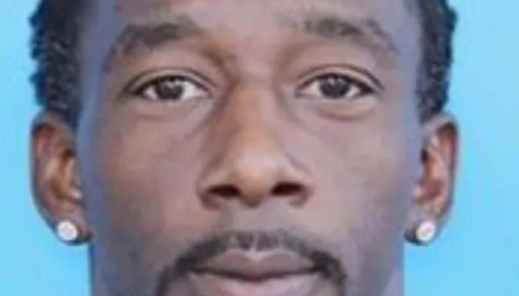Daphne Police Searching For Suspect in Early Morning Stabbing