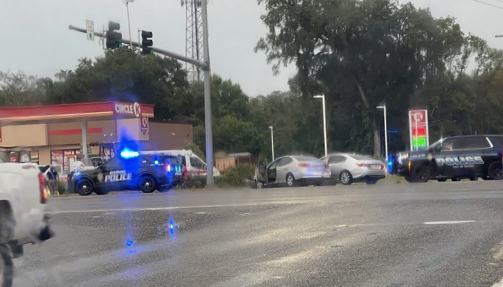 Multi-Vehicle Collision in Daphne Injures 1 Person