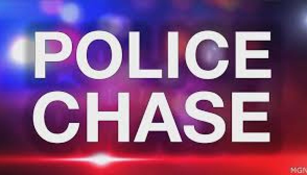 Mobile Police Officer Crashes During Pursuit