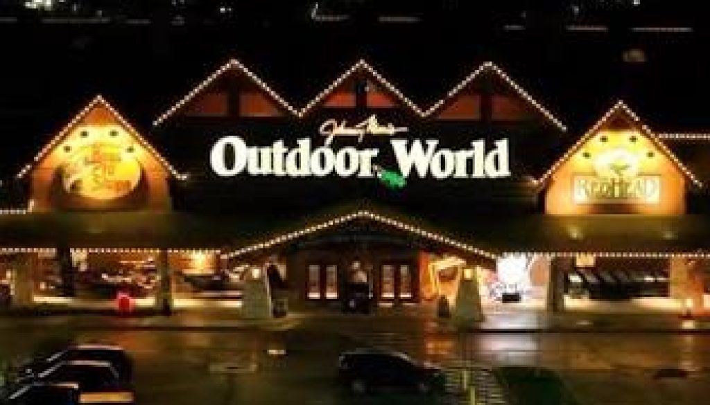 Alabama Bass Pro Shop Employee Dies in Fall